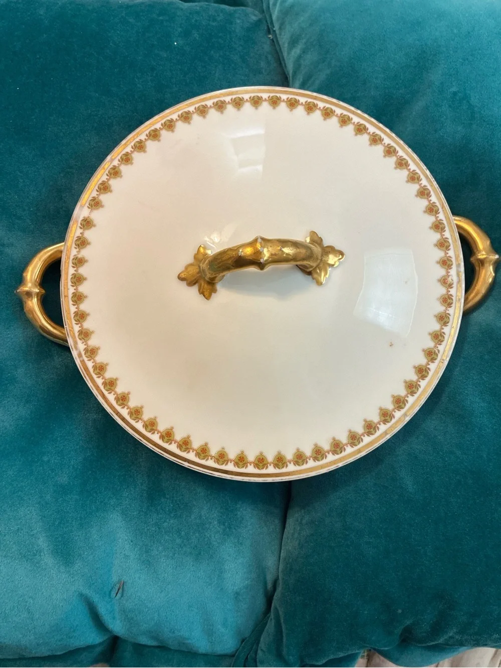 Vintage Haviland Limoges Schleiger 576 Round Covered Vegetable Dish